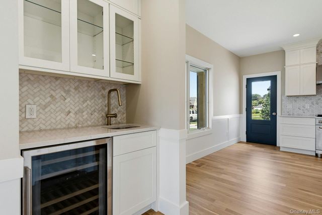 37 Star Lane, Levittown, NY 11756