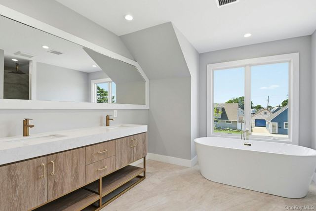 37 Star Lane, Levittown, NY 11756