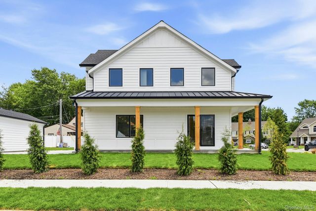 37 Star Lane, Levittown, NY 11756