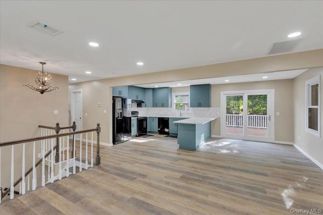 513 Canada Street, Lake George, NY 12845