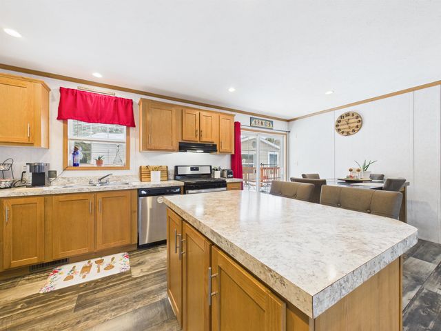 67 Oriole Avenue, Keene, NH 03431