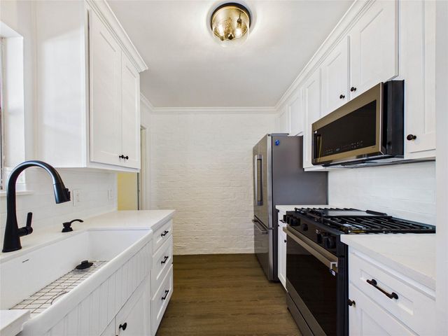 1219 Saxony Lane, Houston, TX 77058