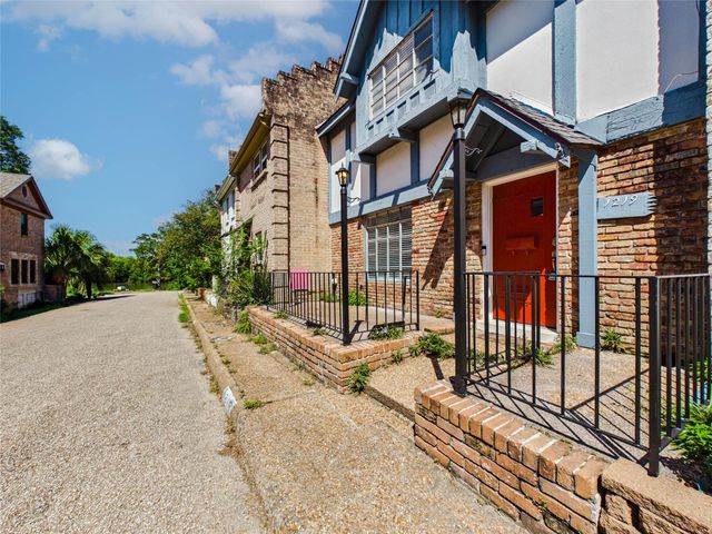1219 Saxony Lane, Houston, TX 77058