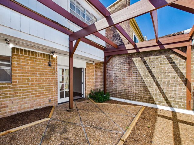 1219 Saxony Lane, Houston, TX 77058