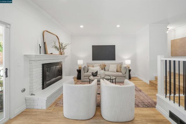 203 Via Monte, Walnut Creek, CA 94598