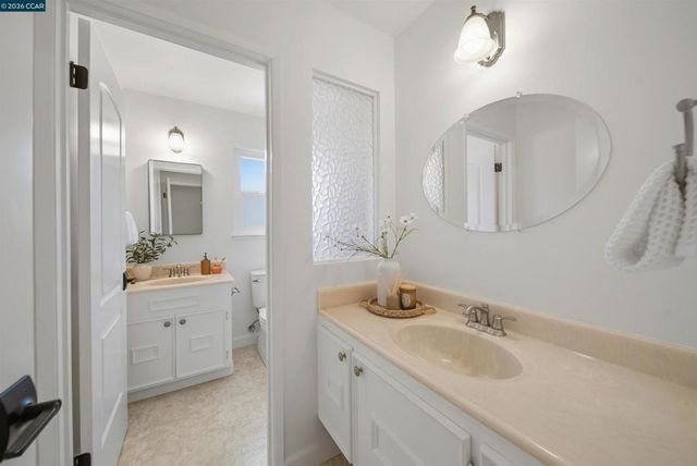 203 Via Monte, Walnut Creek, CA 94598