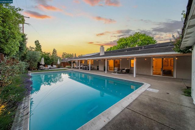 203 Via Monte, Walnut Creek, CA 94598