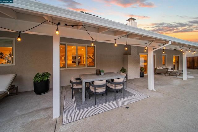 203 Via Monte, Walnut Creek, CA 94598