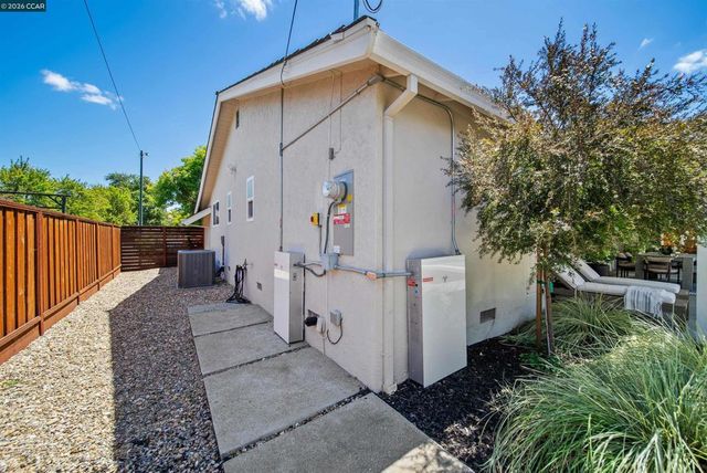 203 Via Monte, Walnut Creek, CA 94598