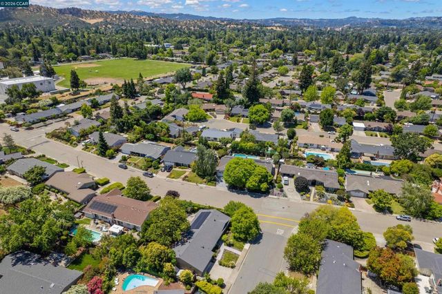 203 Via Monte, Walnut Creek, CA 94598