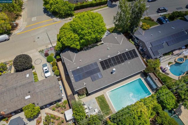 203 Via Monte, Walnut Creek, CA 94598