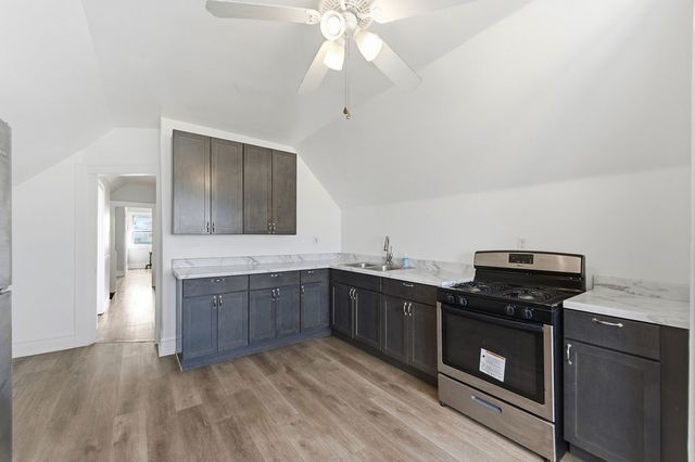 3252 E 136th Street, Chicago, IL 60633