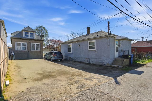 3252 E 136th Street, Chicago, IL 60633