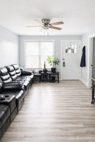 3252 E 136th Street, Chicago, IL 60633