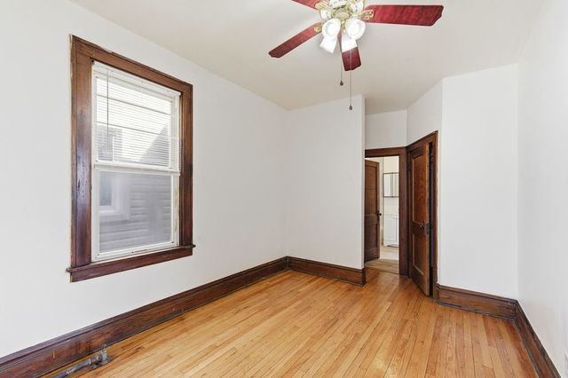 3252 E 136th Street, Chicago, IL 60633