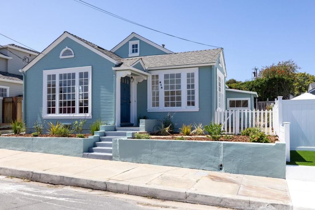 414 19th Street, Pacific Grove, CA 93950