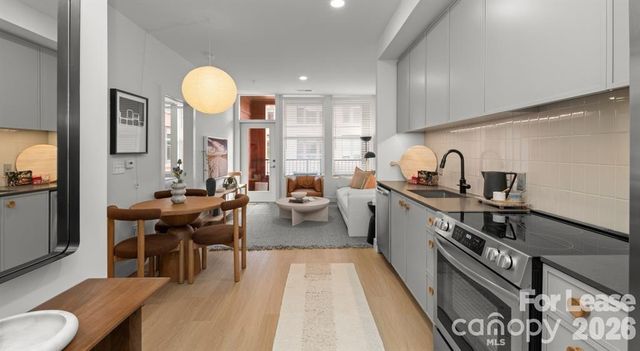 300 E 36th Street B1, Charlotte, NC 28206