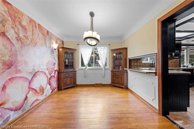 32655 Coventry Place, Warren, MI 48093