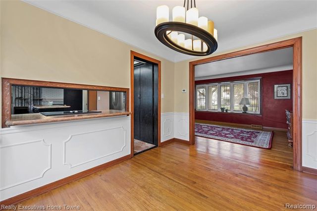32655 Coventry Place, Warren, MI 48093