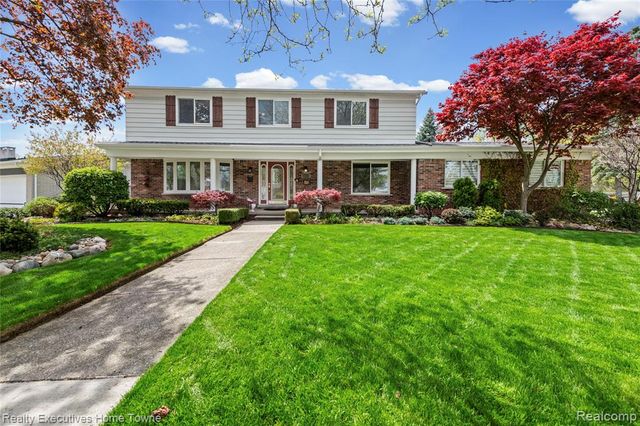 32655 Coventry Place, Warren, MI 48093