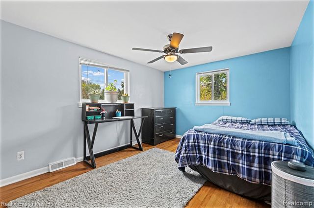 32655 Coventry Place, Warren, MI 48093