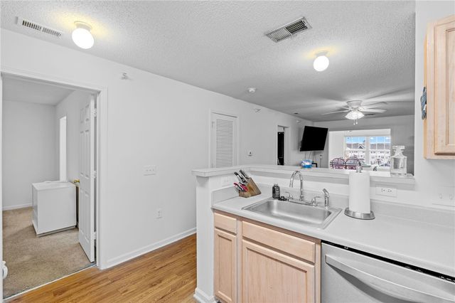 182 University Village Drive E, Central, SC 29630