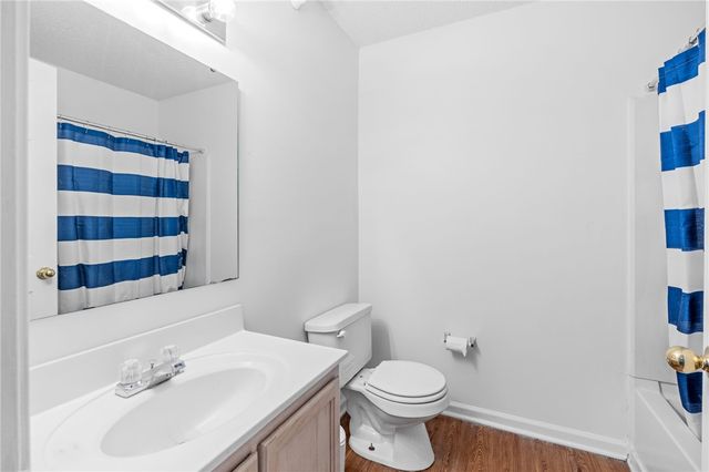 182 University Village Drive E, Central, SC 29630