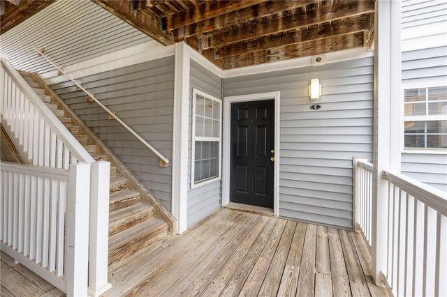 182 University Village Drive E, Central, SC 29630