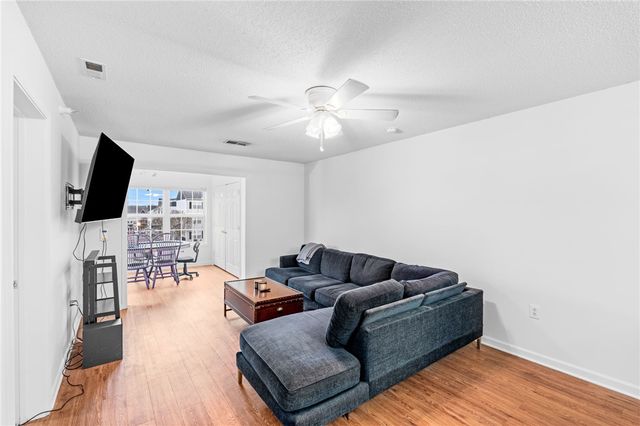 182 University Village Drive E, Central, SC 29630