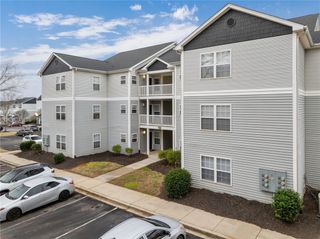 182 University Village Drive E, Central, SC 29630