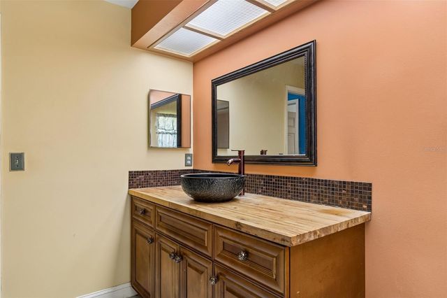 1039 NORTHRIDGE DRIVE, Palm Harbor, FL 34683