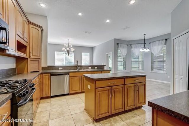 6132 WHITE TIP Road, Jacksonville, FL 32258