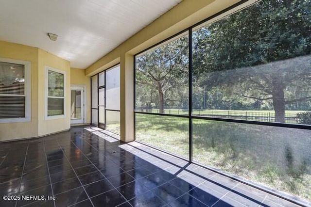 6132 WHITE TIP Road, Jacksonville, FL 32258