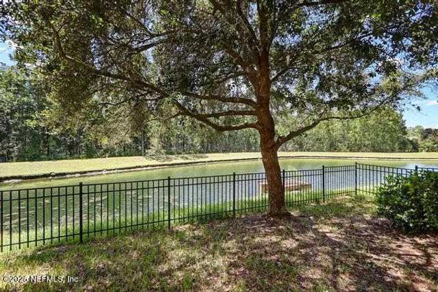 6132 WHITE TIP Road, Jacksonville, FL 32258