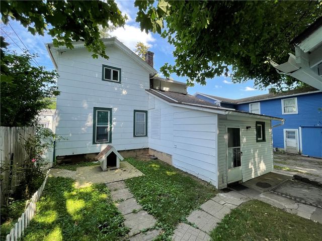 114 South Platt Street, Albion, NY 14411