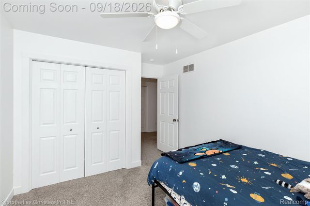 628 W Hudson Avenue, Madison Heights, MI 48071