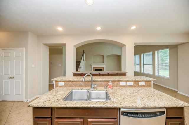 602 Coggins Point Way, Sugar Land, TX 77479
