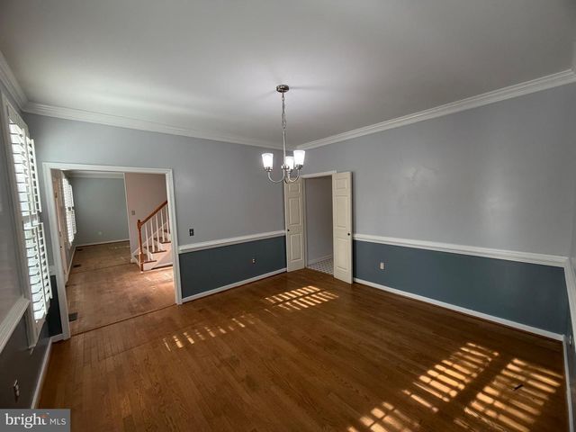 33 BROOKSTONE DR, Fredericksburg, VA 22405