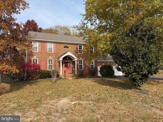33 BROOKSTONE DR, Fredericksburg, VA 22405