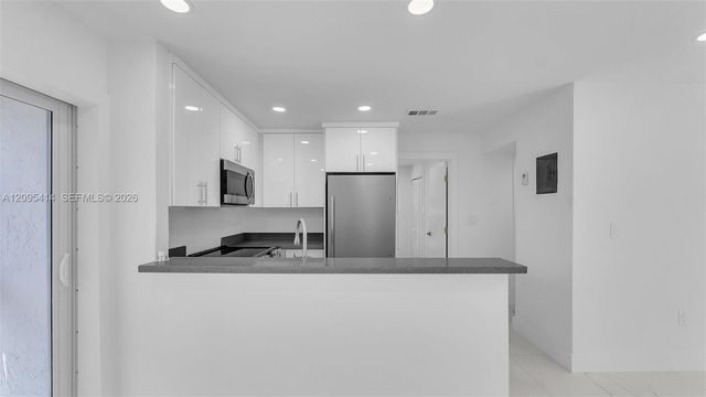 2623 NW 24th Street 7, Miami, FL 33142