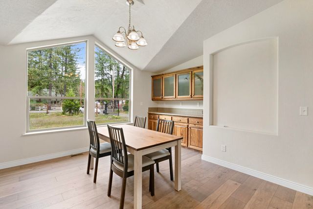 261 White Oak Drive, Cave Junction, OR 97523