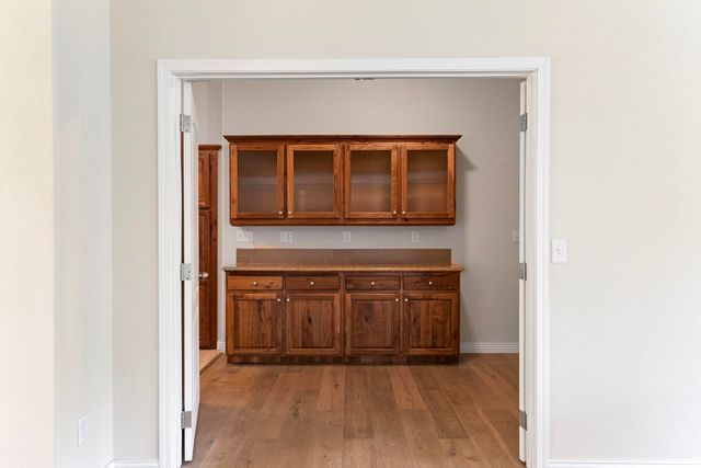 261 White Oak Drive, Cave Junction, OR 97523