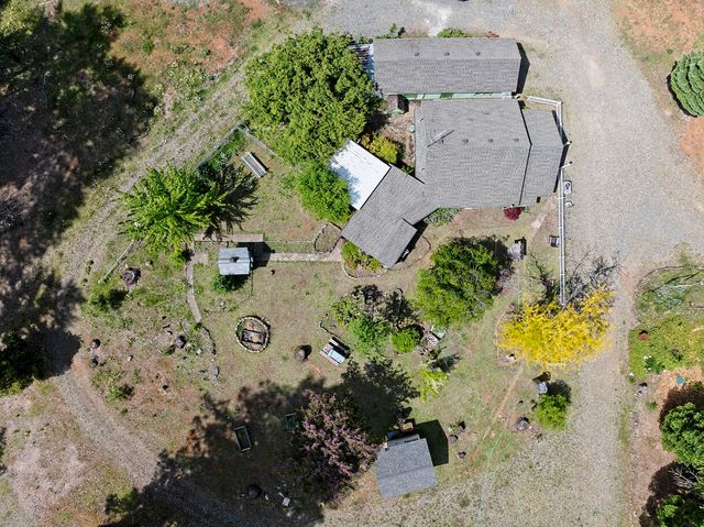 261 White Oak Drive, Cave Junction, OR 97523