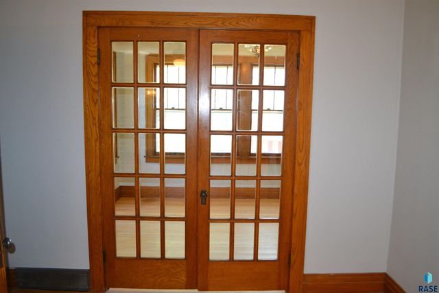 527 S Euclid Ave Avenue, Sioux Falls, SD 57104