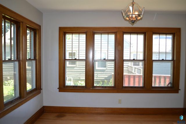 527 S Euclid Ave Avenue, Sioux Falls, SD 57104