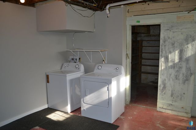 527 S Euclid Ave Avenue, Sioux Falls, SD 57104