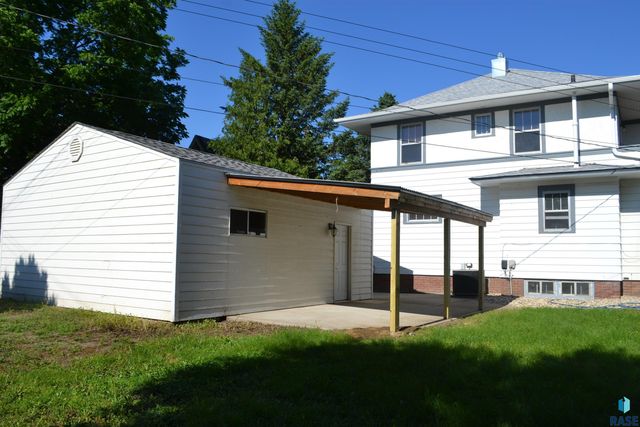 527 S Euclid Ave Avenue, Sioux Falls, SD 57104