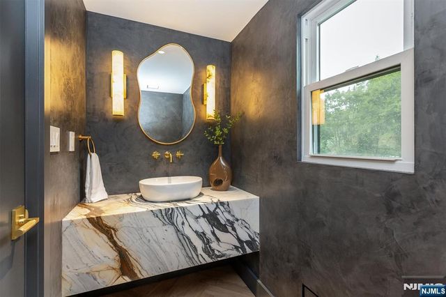 2 Russell Terrace, Montclair, NJ 07042