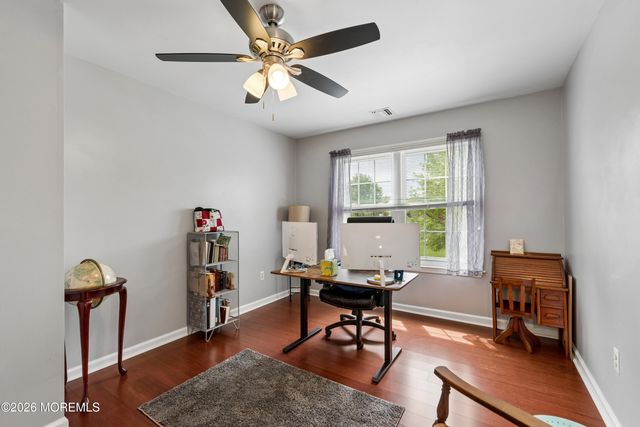 10 Dori Lane, Barnegat, NJ 08005