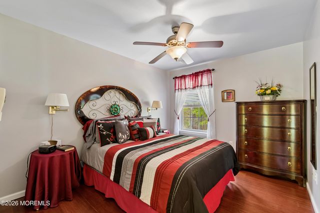10 Dori Lane, Barnegat, NJ 08005